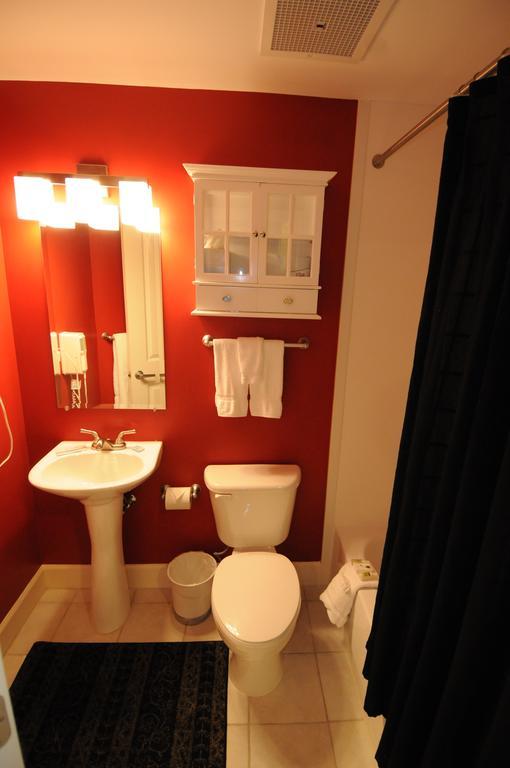 Georgia Gameday Center Hotel Атенс Екстериор снимка